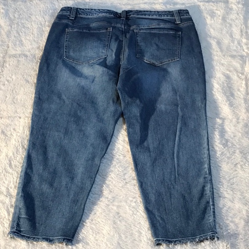 Dark Blue Embroidered Women’s Jeans - Picture 5 of 5